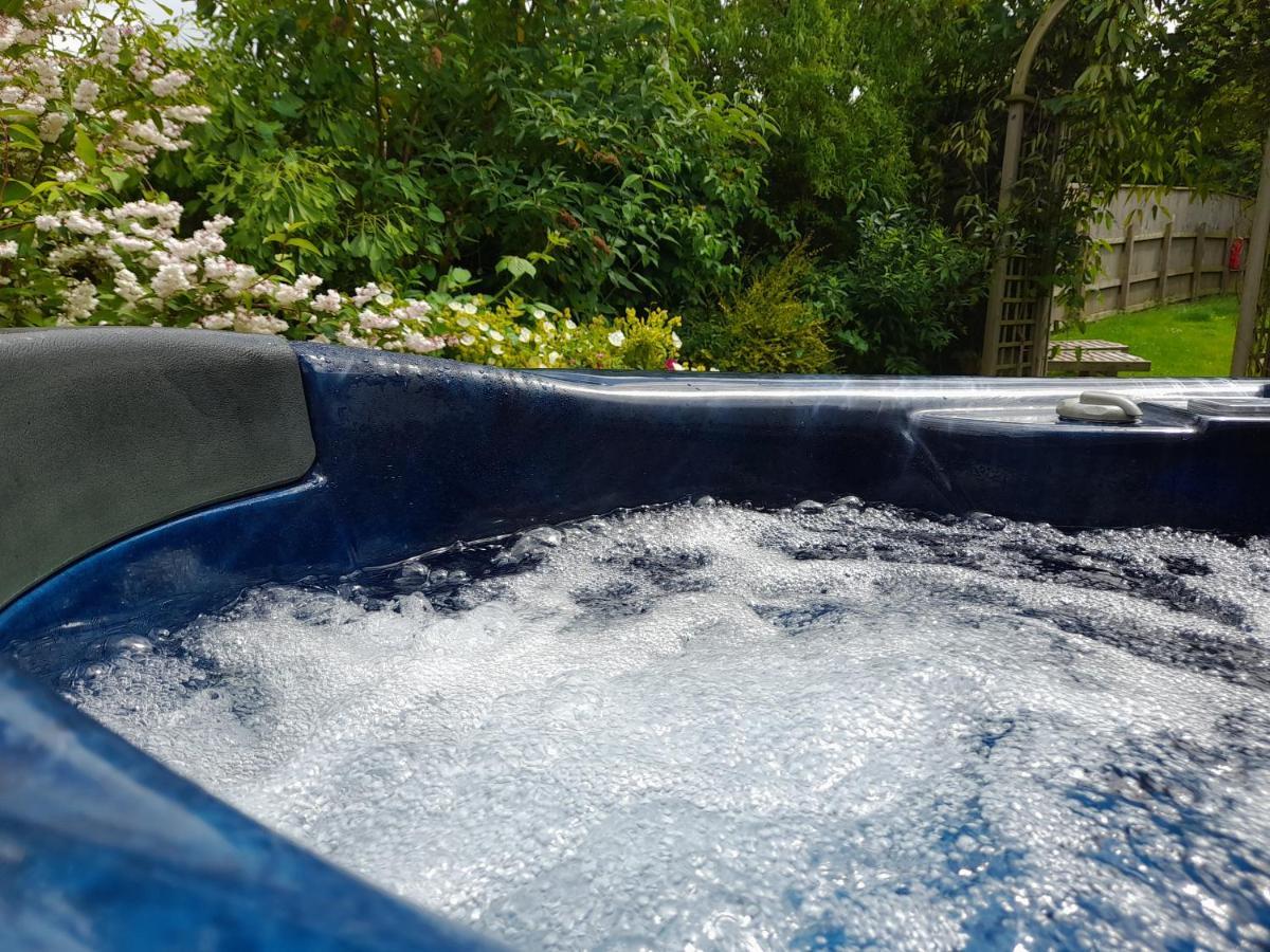 Orchard View Yurt & Hot Tub Somerset Weston-super-Mare Exteriör bild