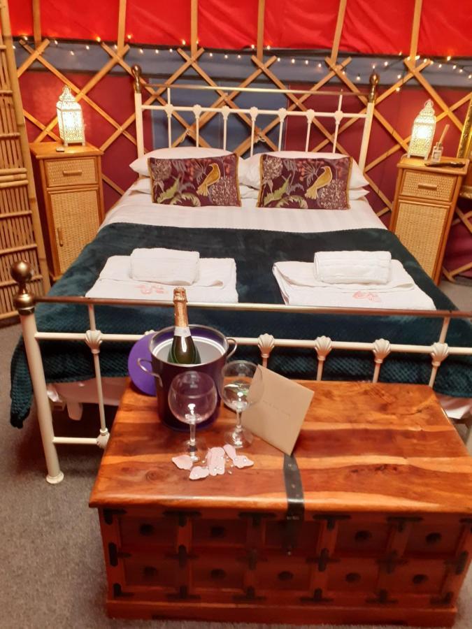 Orchard View Yurt & Hot Tub Somerset Weston-super-Mare Exteriör bild